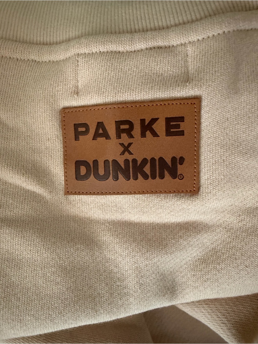 DUNKIN X PARKE Latte Mockneck - Picture 2 of 5